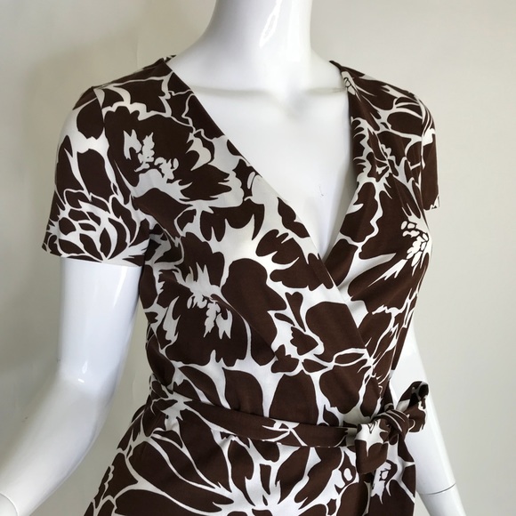 Diane Von Furstenberg Wrap Dress NWOT - Picture 5 of 6